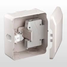 ARSTOP DIN EMB UNI20+2P+T 20PB