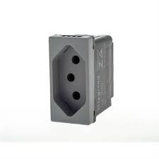 TOM 2P+T 10A 250V B.AUT 1M CZ PP+